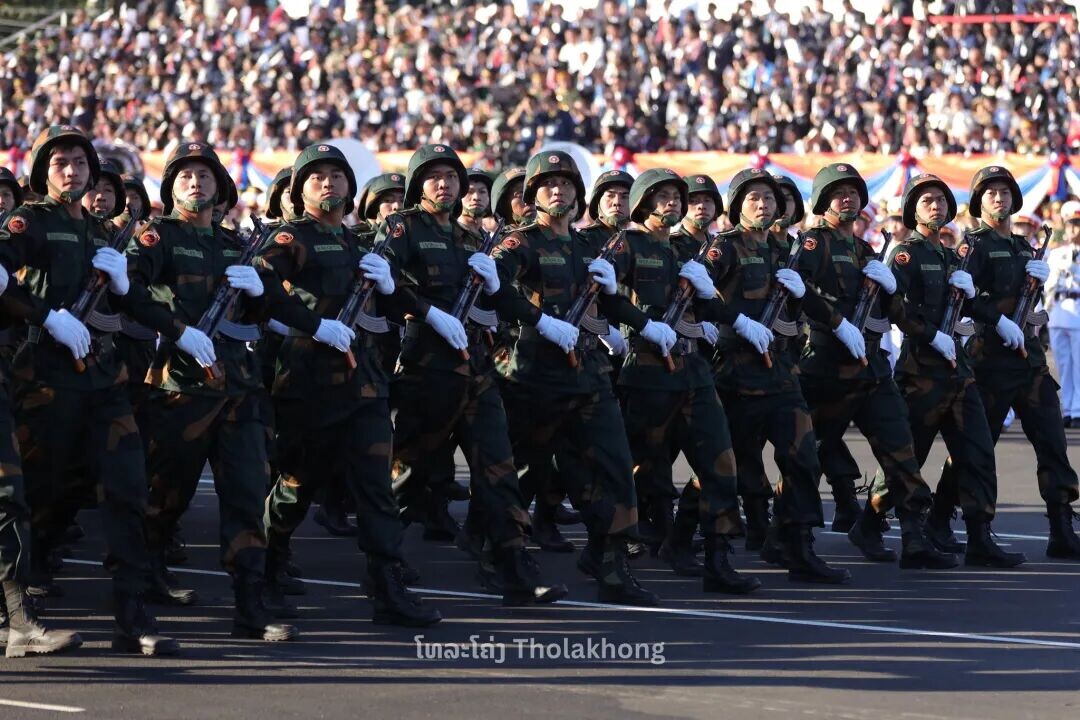 可能是包含下列内容的图片:上面的文字是“โขละโล่ โทสะโล่ Tholakhong”