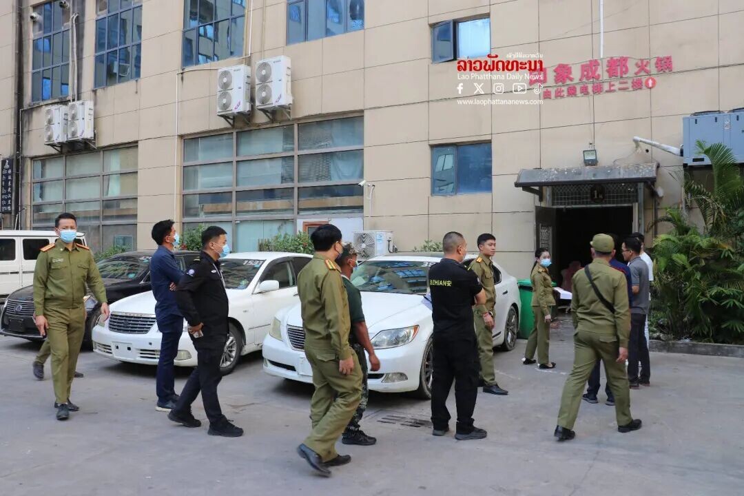 可能是包含下列内容的图片：一人或多人和文字