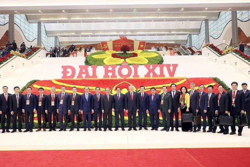 各位代表合影留念。图自越通社