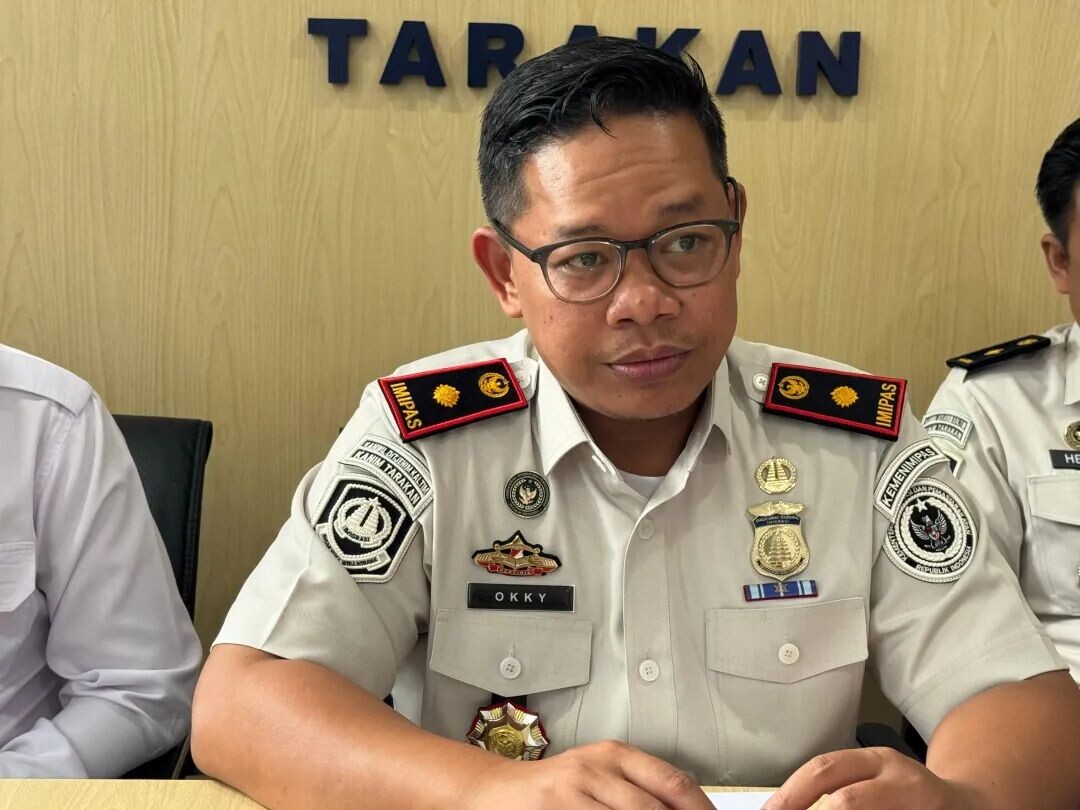 奥基·塞蒂亚万 (Okky Setiyawan) 是打拉干二级 TPI 移民办公室主任。 （塞普蒂安·阿斯马迪/HRK）