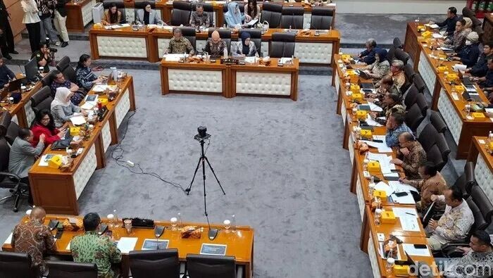 Menteri UMKM Geram Produk Murah China Banjiri RI
