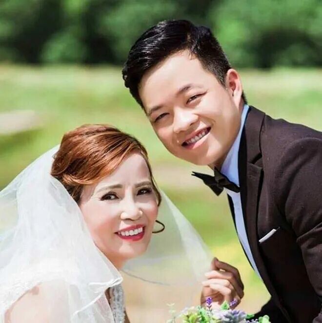 &ldquo;C&ocirc; d&acirc;u 62 tuổi&rdquo; ở Cao Bằng ch&iacute;nh thức ly h&ocirc;n chồng trẻ k&eacute;m 36 tuổi: C&aacute;i kết của mối t&igrave;nh &ldquo;đũa lệch&rdquo; từng g&acirc;y b&atilde;o mạng x&atilde; hội- Ảnh 2.