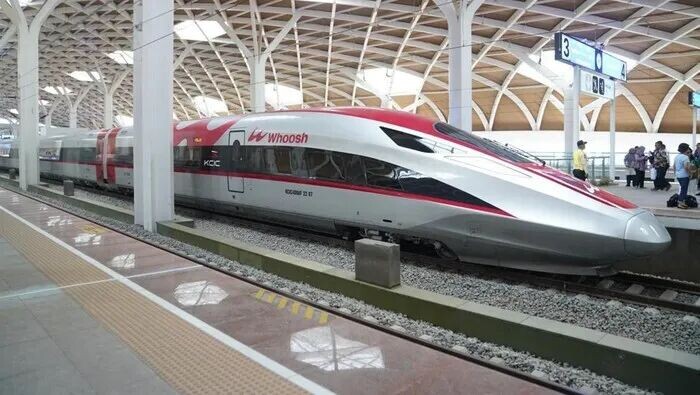 Warga Negara Malaysia, Singapura hingga China Doyan Naik Kereta Cepat RI