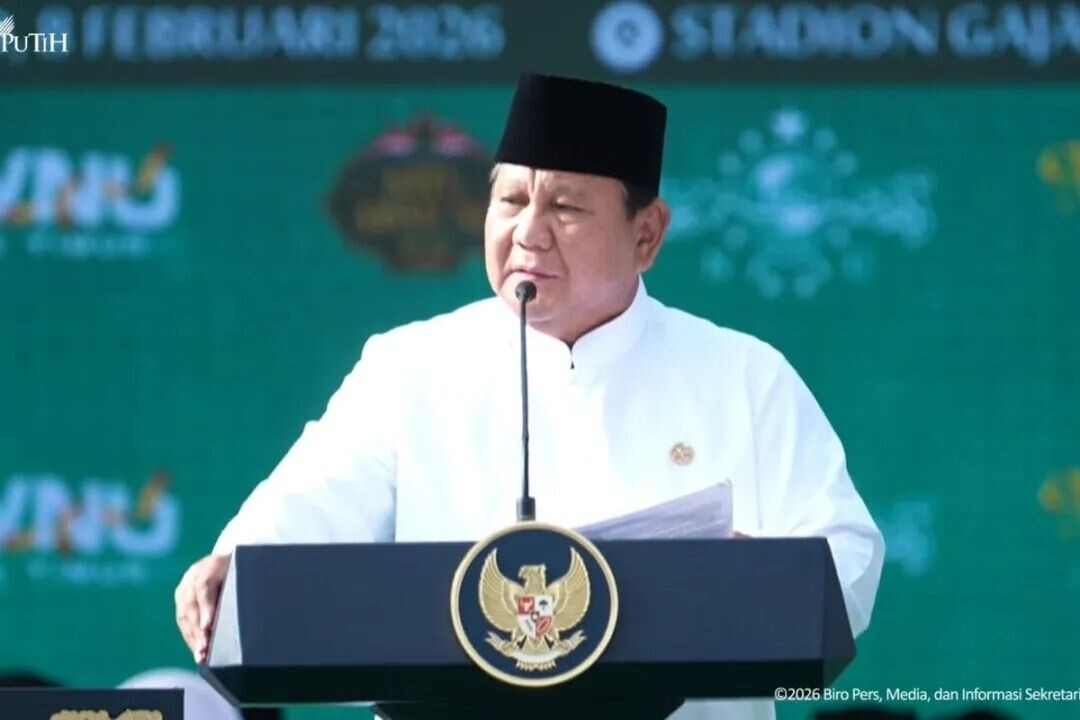 Presiden Prabowo Subianto saat menghadiri Mujahadah Kubro 1 Abad NU di Malang, Jawa Timur, Minggu (8/2/2026).
