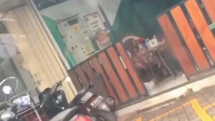 Sejoli mesum di tempat terbuka saat siang bolong di Bondowoso.