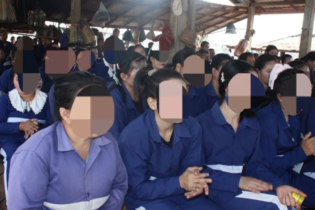 可能是包含下列内容的图片：一人或多人