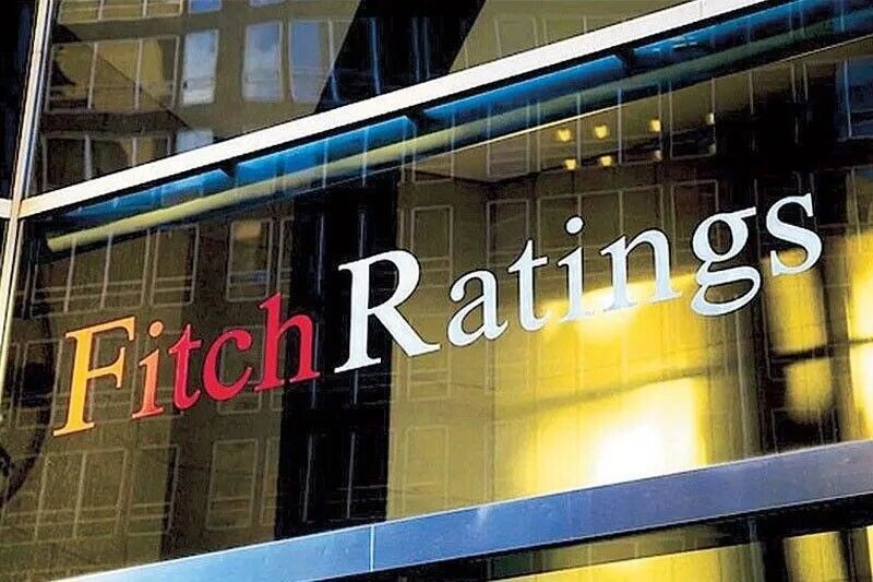 Fitch turns â��negativeâ�� on Philippines; credit downgrade possible
