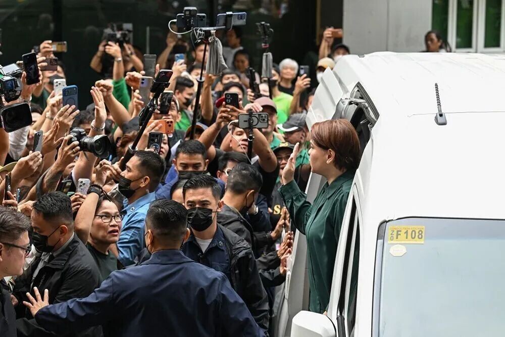 Article II starts: Unexplained wealth charge, P6.77-B record at Duterte trial